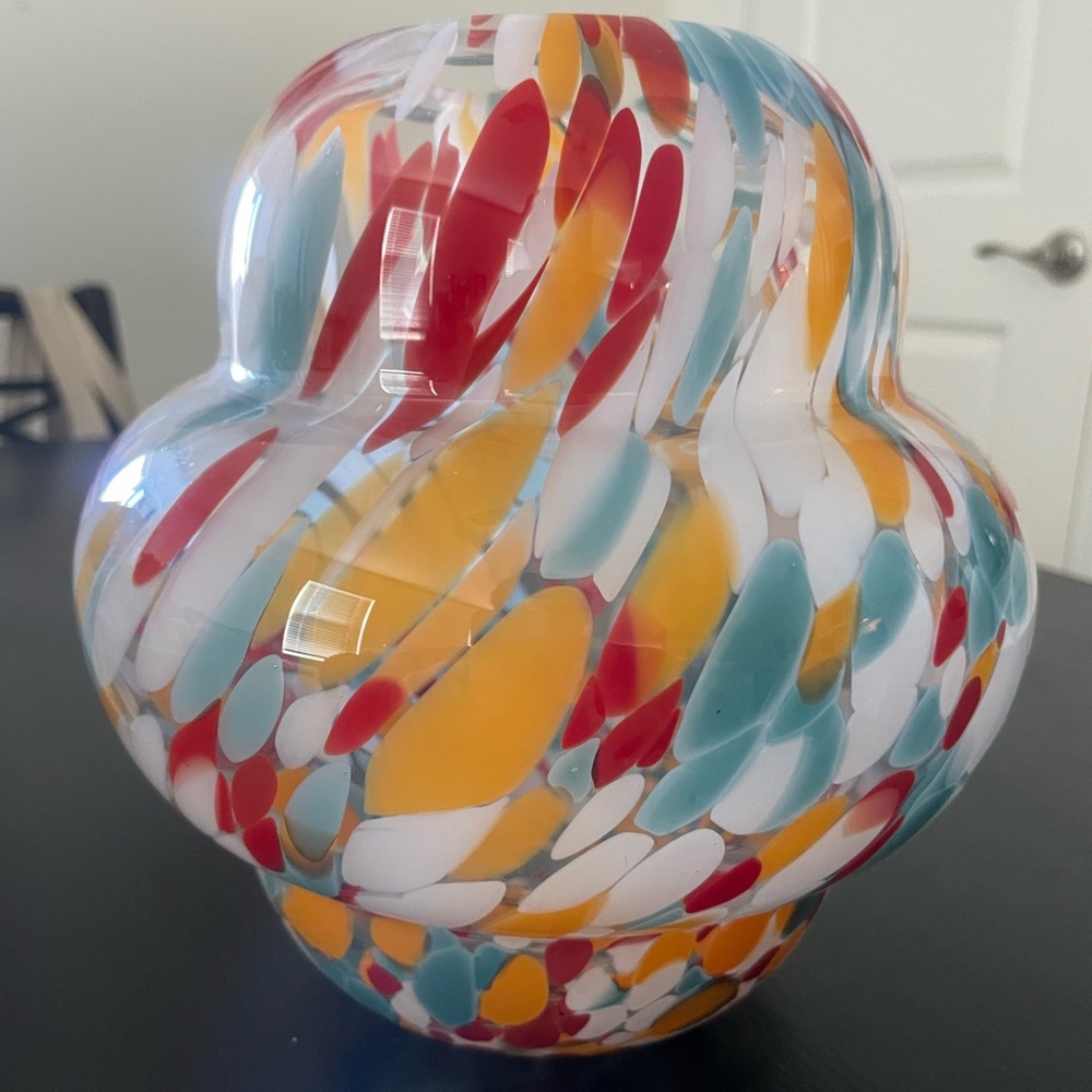 Everyday Decor Confetti Glass Vase